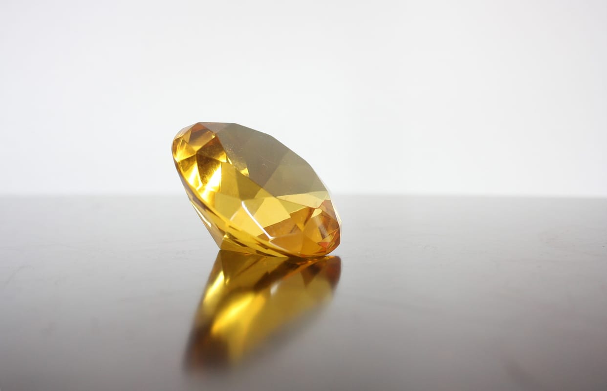 Wearing Citrine Stone gemstone increases wealth and prosperity know the benefits wearing method and rules of Sunela ratan