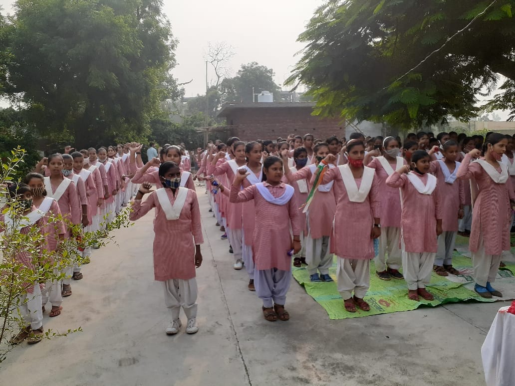 Tribute paid to Gandhi and Shastri