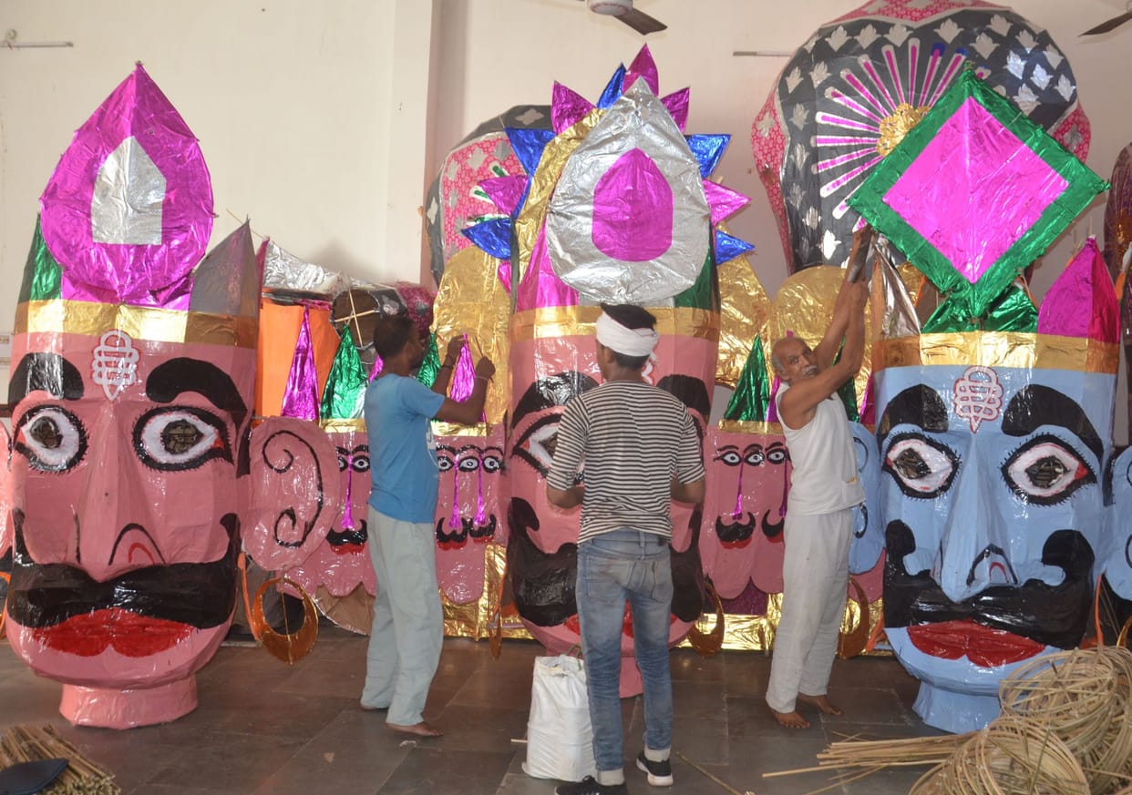 60 thousand came, the effigies of Ravana, Kumbhakarna, Meghnath and Tadka were ready in 15 days