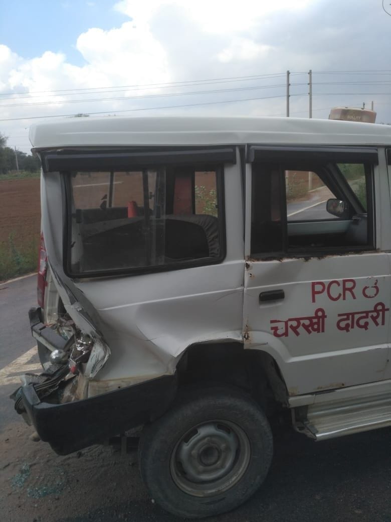 Dumper hit police vehicle, home guard including one SI and SPO injured