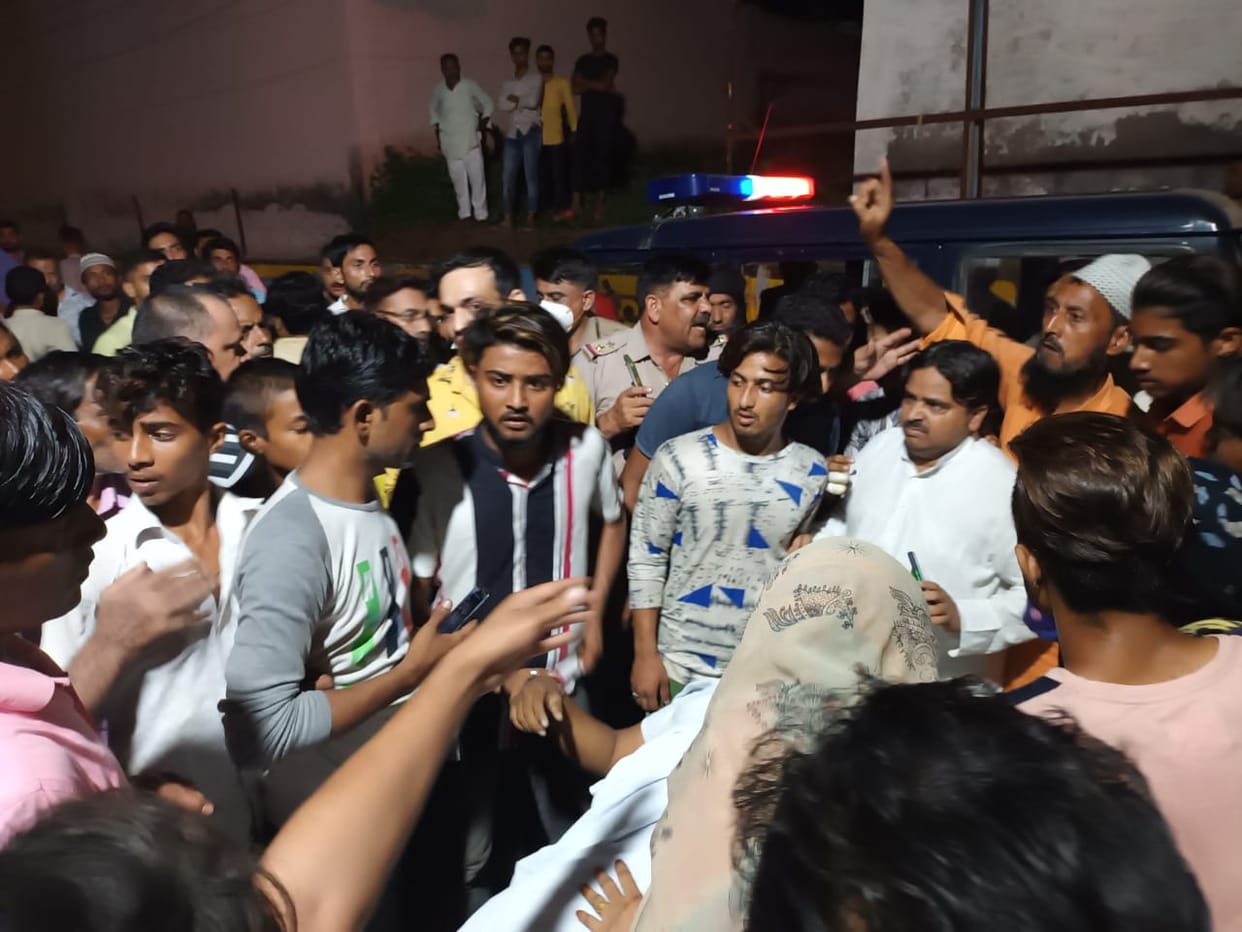 Contractor shot dead, uproar