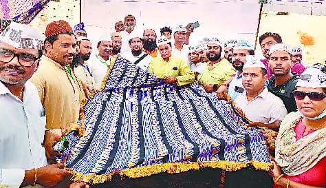 Research on Hazrat is going on in hundred universities of the world: Mufti Nashtar Farooqui