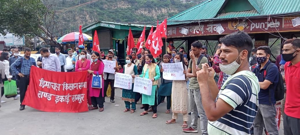farmer protest in rampur against lakhmipur khiri inccident