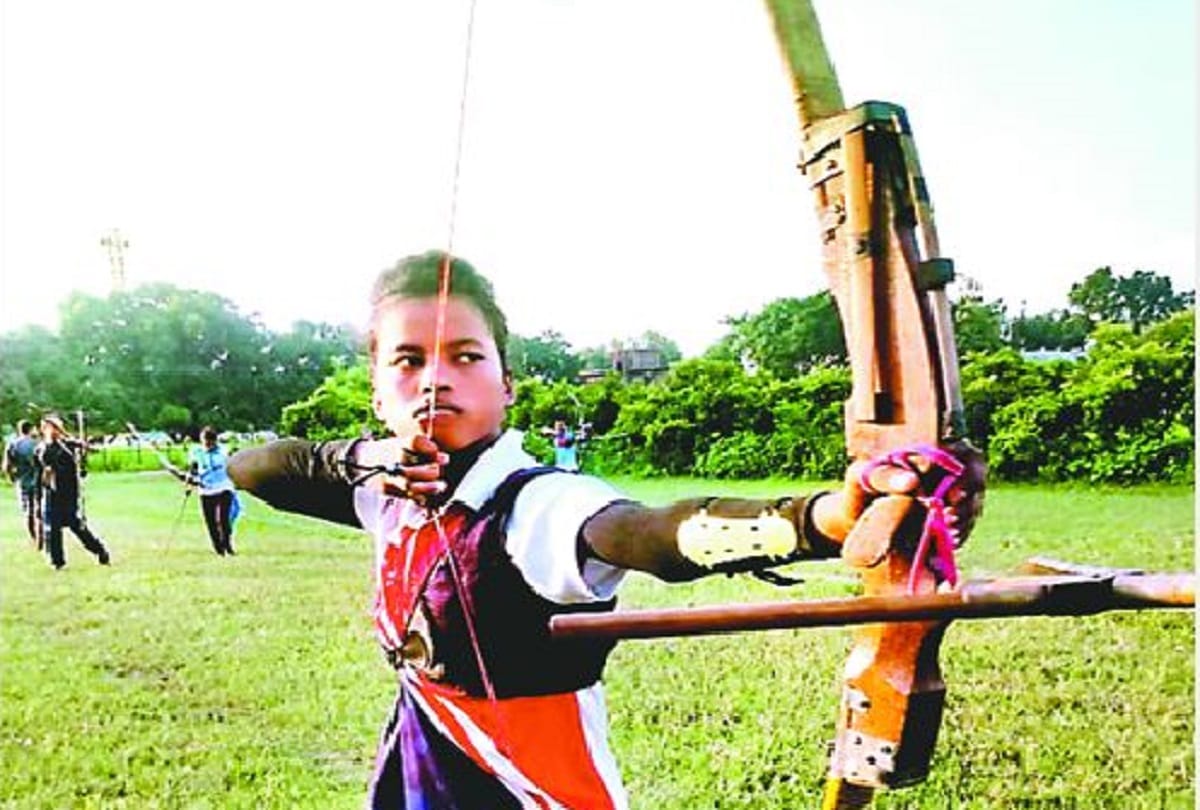 National Senior National Archery Championship varanasi resident Paan seller daughter sunita bhardwaj won silver medal only female player in UP team