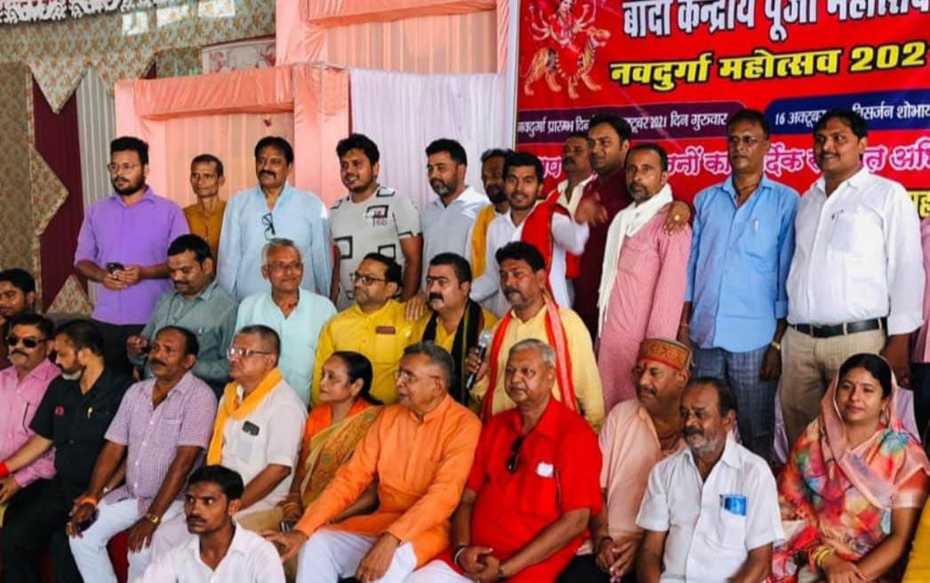 Demand to fill potholes of roads before immersion