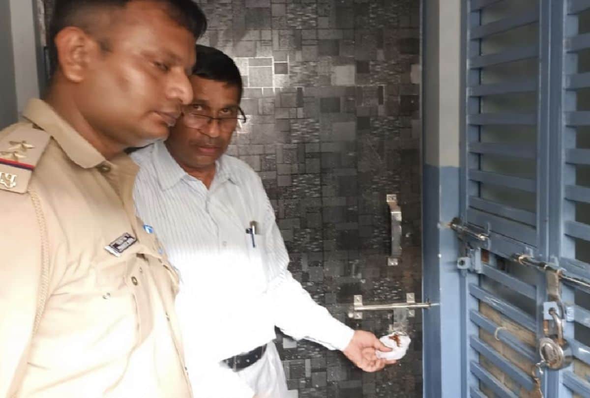 Fever Patients Treatment Lying On Divider Health Depatment Seize Nursing Home