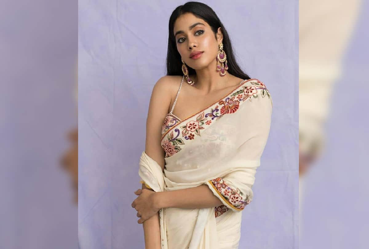 janhvi kapoor Fashion Tips For Festival in these Traditional outfits