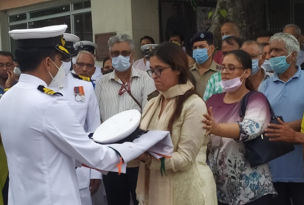 Uttarakhand Mount Trishul Avalanche: Lieutenant Commander Anant Kukreti Martyred after five months of marriage Photos