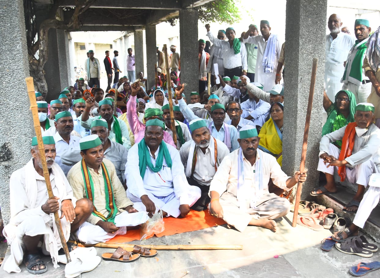 Demonstration demanded the dismissal of the Union Minister