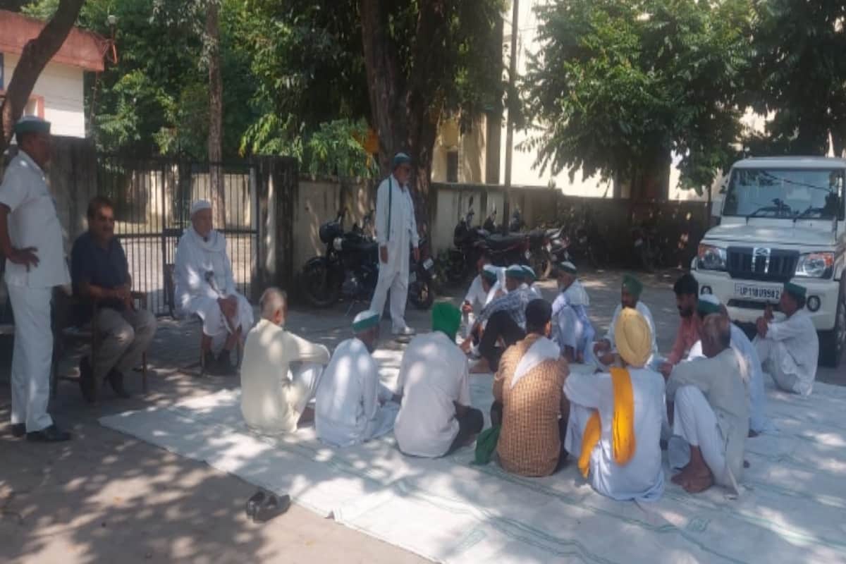 Meerut news: Collectorate surrounded by farmers in western UP over Lakhimpur Kheri episode, police force deployed