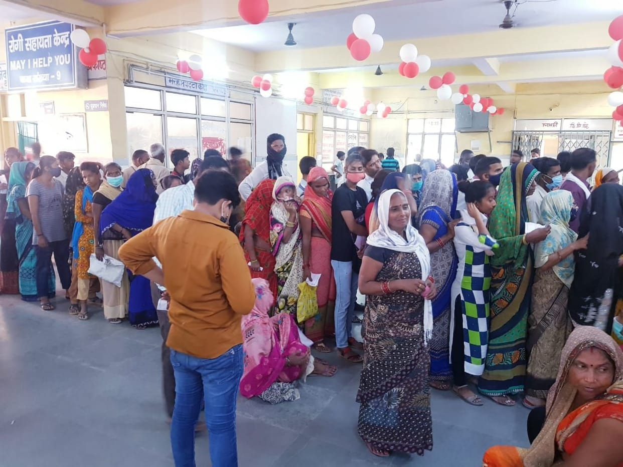 One doctor on hundreds of patients in medical college