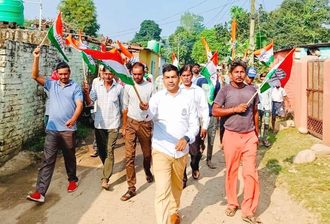 Congress took out Prabhat Pheri in Krishnanagar by playing Ramdhun