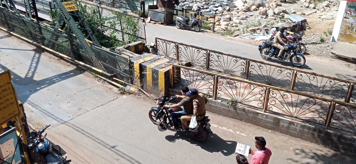 Vailation of Traffic Rules in Bageshwar