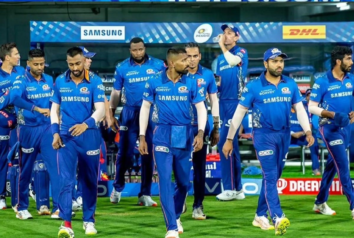 Rohit Sharma becomes first Indian and asian batsman to complete 400 sixes in t20 cricket
