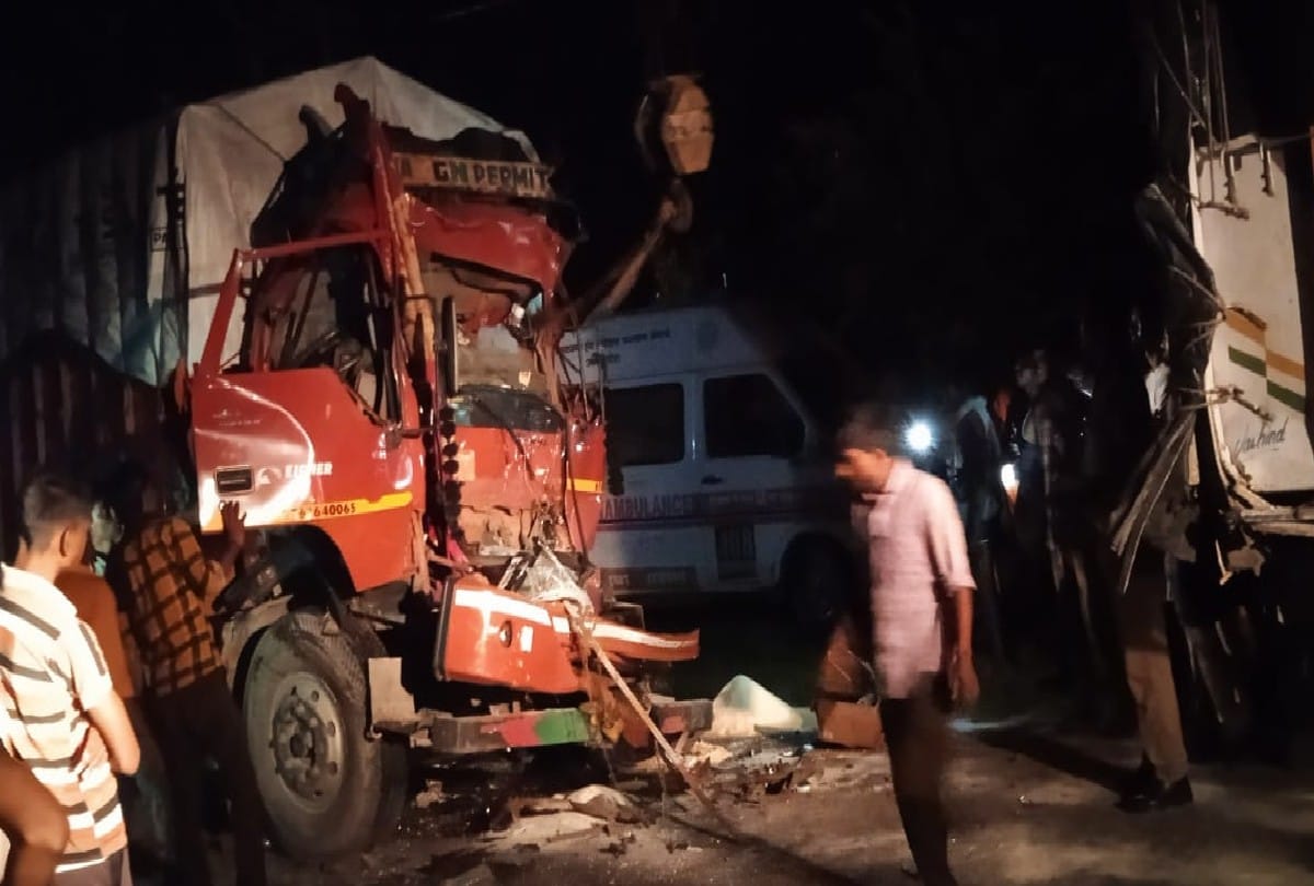 Etah Road Accident News: two killed in road accident after canter collided with truck parked on highway in etah