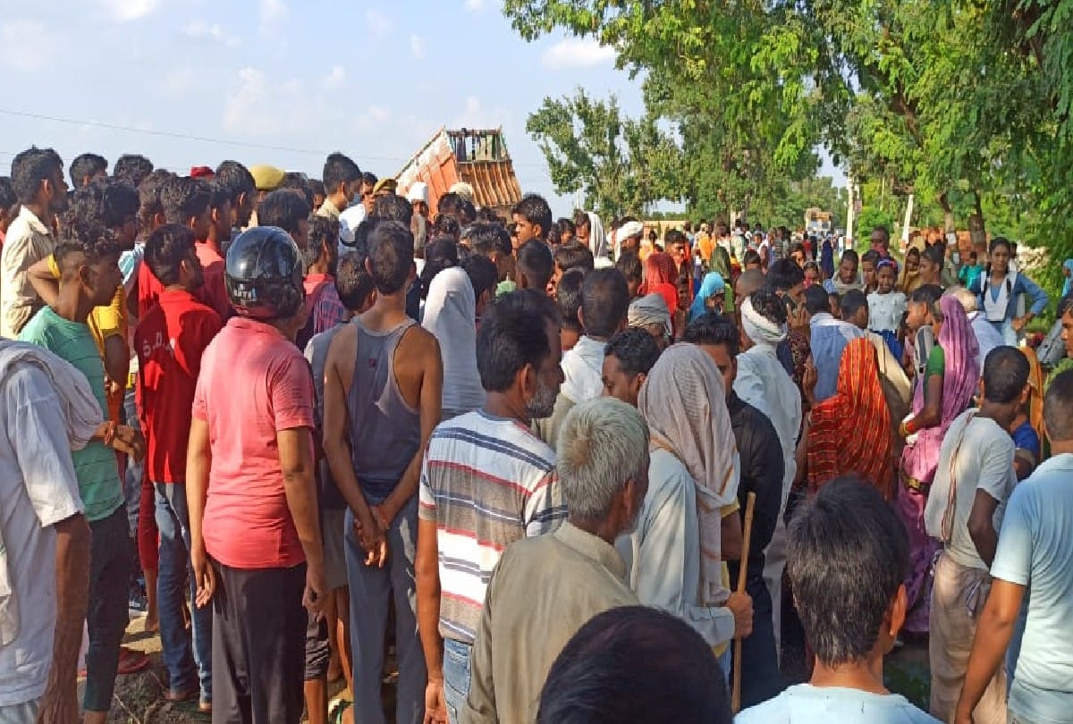 husband and wife died in a truck collision near the house in firozabad