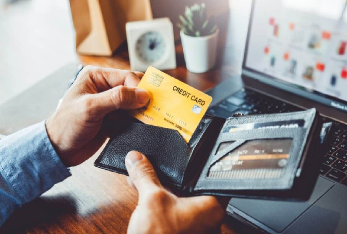 Vastu Tips for money Never Keep these things in your Wallet otherwise you may face big economic problems