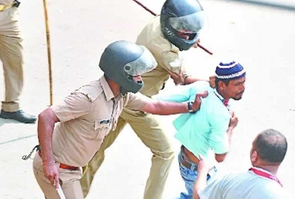 Zareen in Urs-e-Rajvi created ruckus, market closed amid stone pelting-lathi charge, stampede