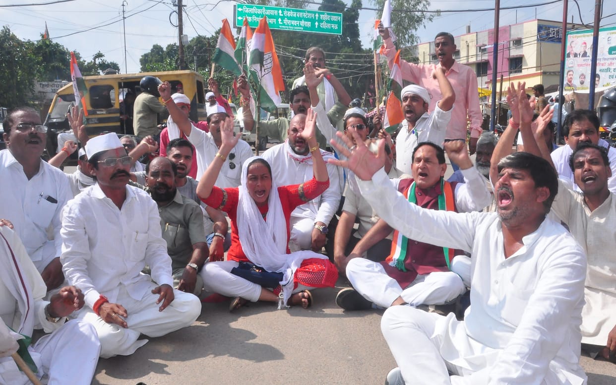 Congressmen agitated over Priyanka's arrest, protested