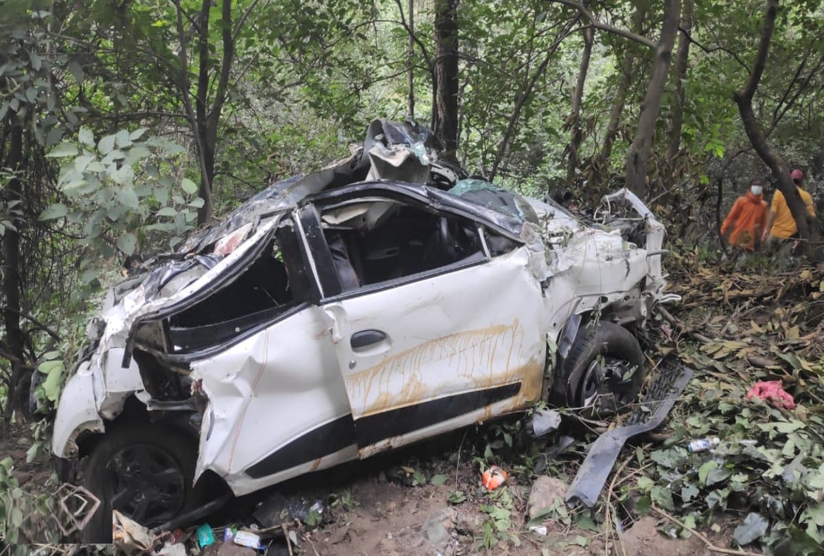 tourist vehicle accident in Swarghat bilaspur himachal pradesh