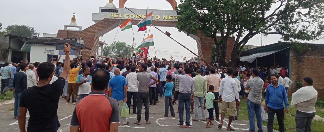 Nepal border opened in Aligarhwa and Kakarhawa, people are happy