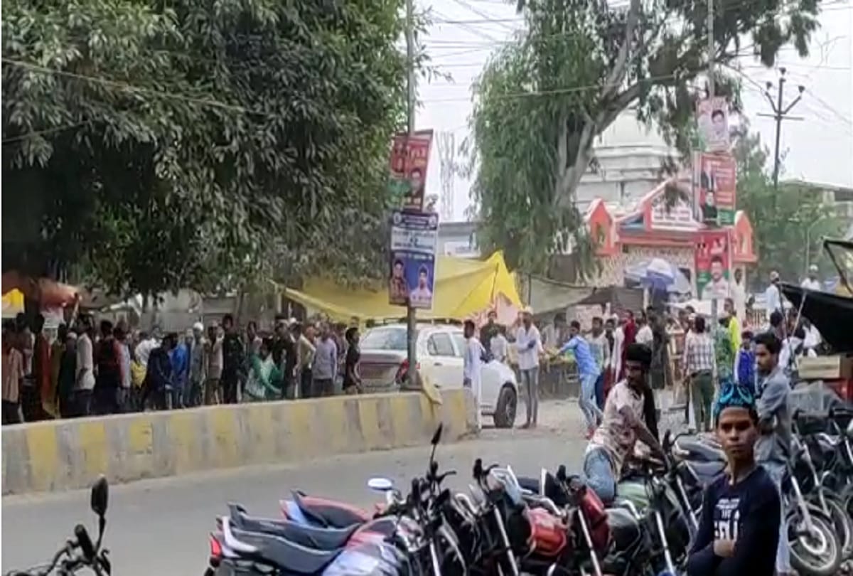 People going to attend Urs created ruckus in Shayamganj, stone pelted on police in bareilly