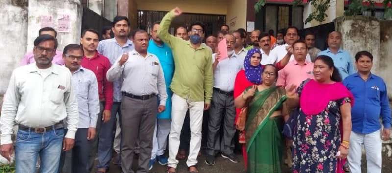 Teachers are there to teach, not Babugiri