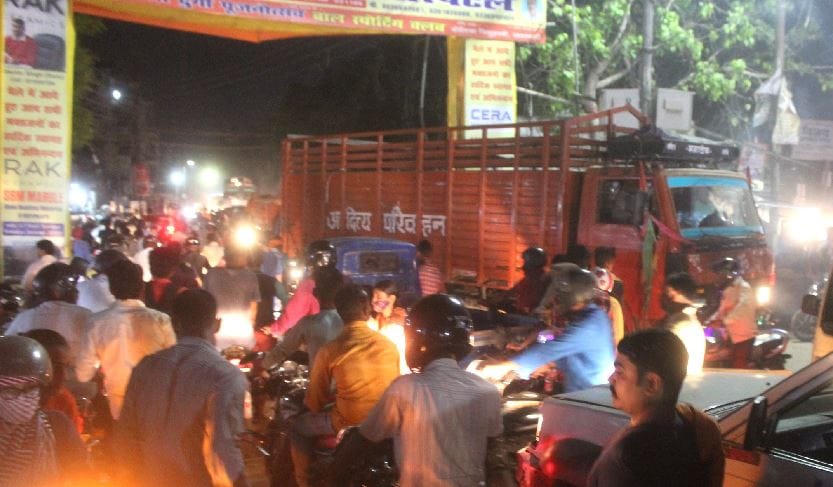 Morning or evening Varansi city is jammed all day people are upset