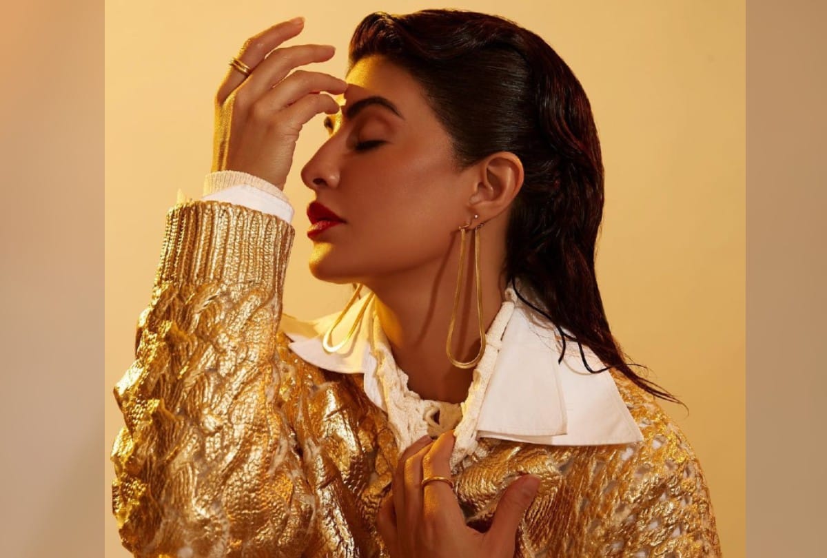 Money Laundering: Jacqueline Fernandez appeared before the ED second day interrogated in the money laundering case of 200 crores