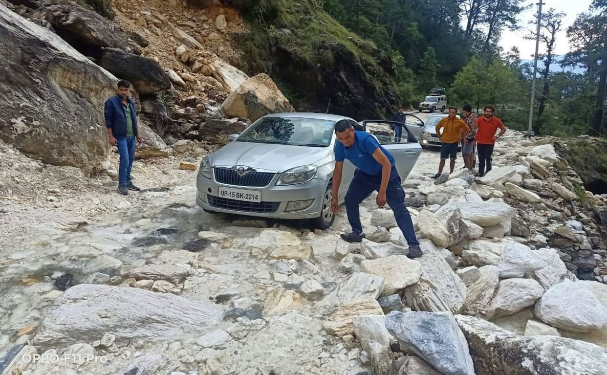 thal-Munsiyari road is in bad shape, how is the tourism business catching the pace