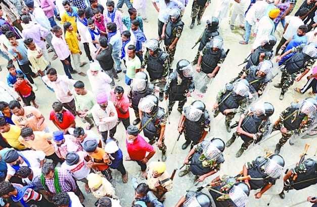 Kheri: The video of the injured youth forcibly confessing to the accident went viral