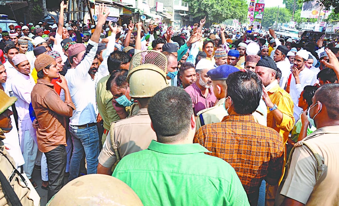 The security arrangements were not according to the crowd, the city was saved from the big uproar