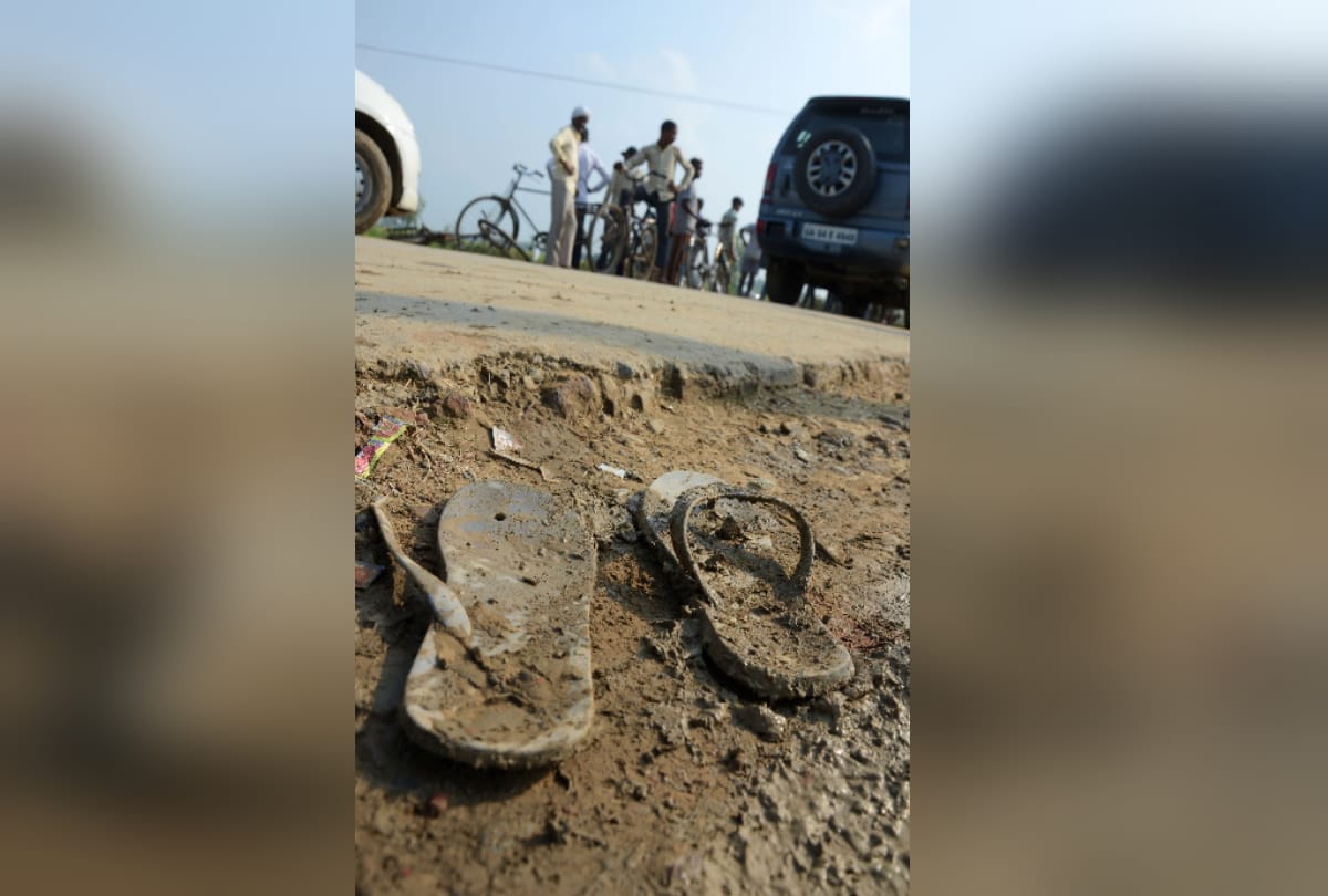 Lakhimpur Kheri Violence News Update: Slippers were scattered on the roads, the crop was broken