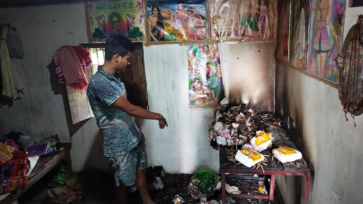 Loss of lakhs due to fire in beedi industry