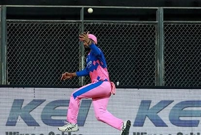 IPL all rounder Rahul Tewatia habit which worries bowlers know secret