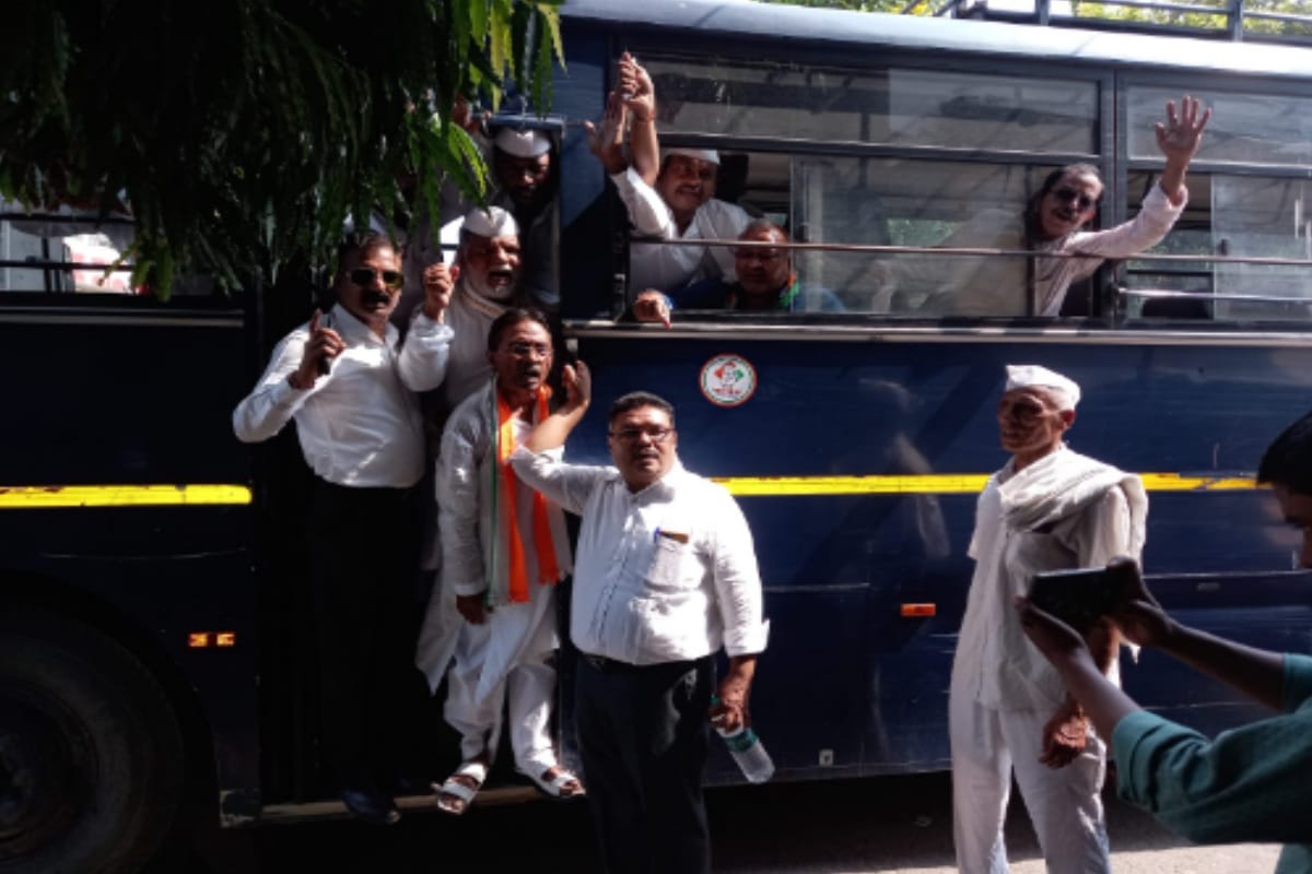 UP: Protest in Bijnor-Saharanpur for release of Priyanka Gandhi, Congress officials arrested in Meerut