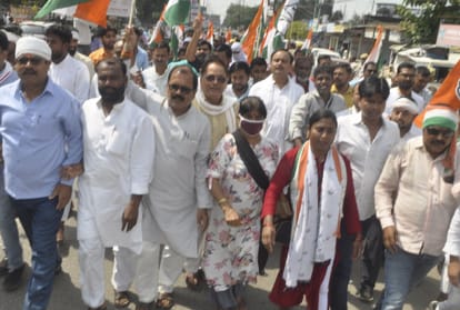 Lakhimpur Kheri uproar Protest against arrest of Priyanka Gandhi in Gorakhpur-Basti division