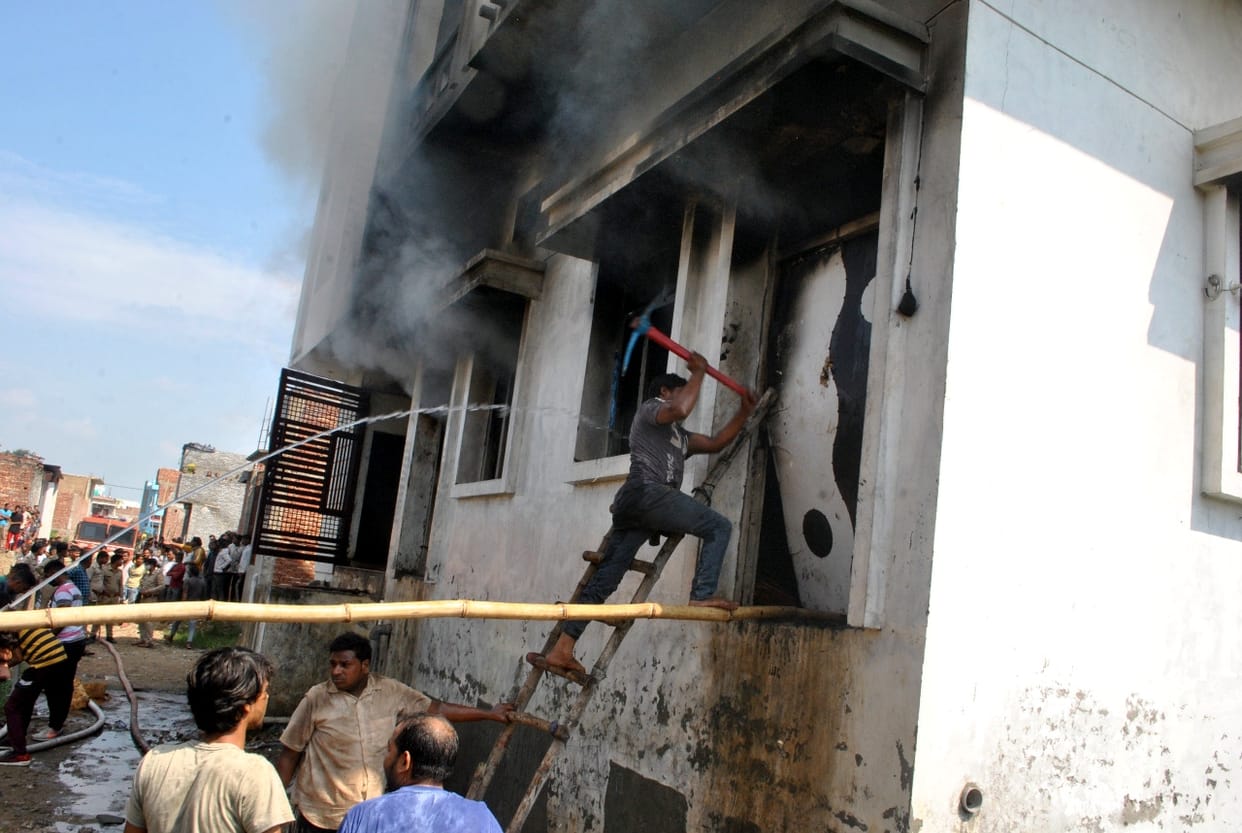 Fire breaks out in furniture factory, trapped woman jumps from roof