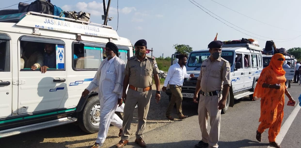 Crowd of devotees gathered in Mehatpur border