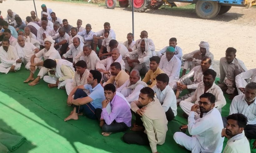 Farmers' strike on Gangoh-Chausana road
