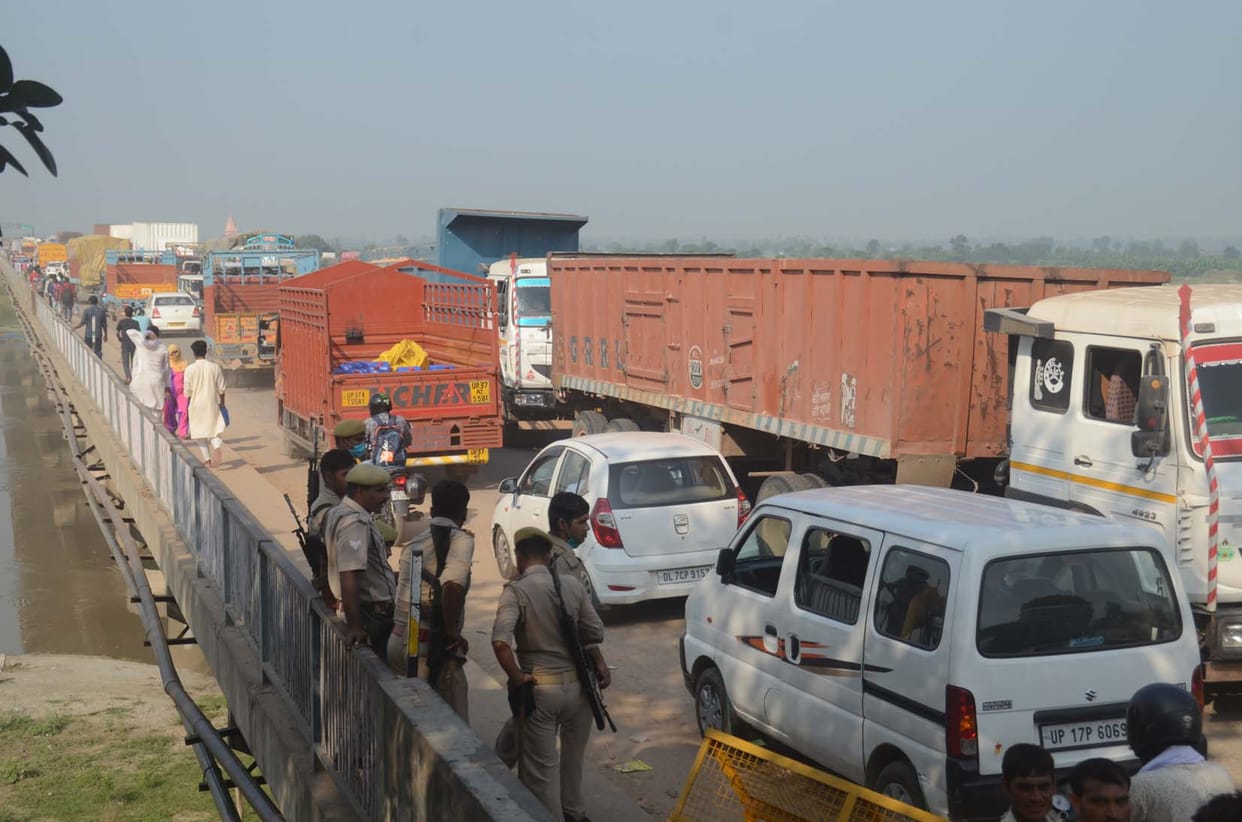 Checking to stop leaders of Haryana and Punjab, jammed on the border, vehicles stuck for hours