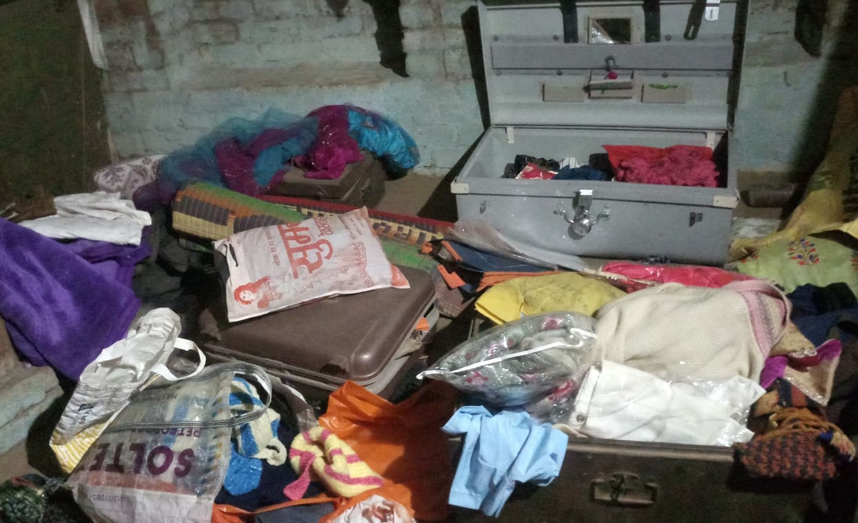 12 lakh stolen from three houses