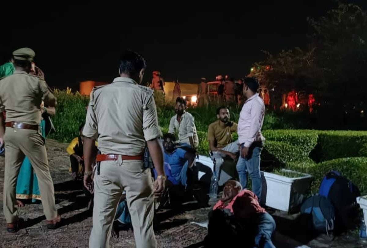Many injured in an accident in Barabanki.