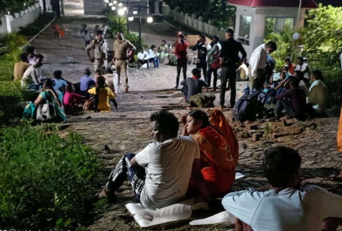 Many injured in an accident in Barabanki.