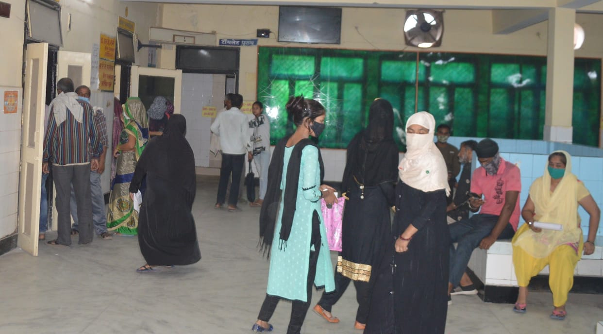Hathras: 50 people lost their lives due to fever