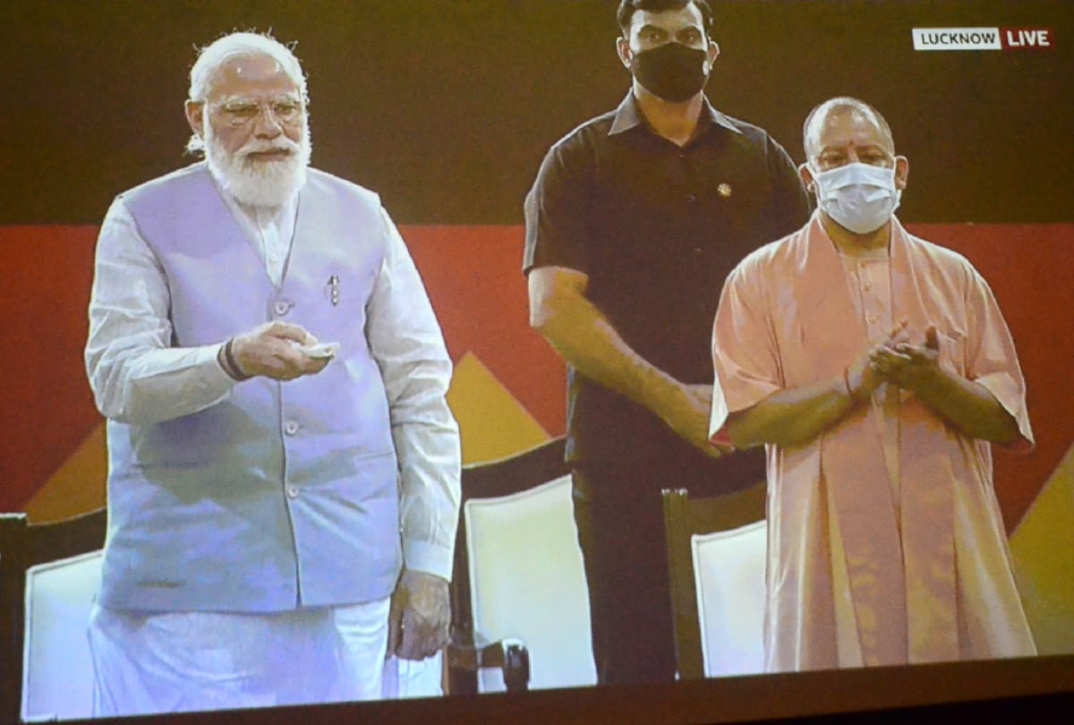 PM Narendra Modi hands over keys virtually to 1500 beneficiaries of Gorakhpur in Amrit Mahotsav