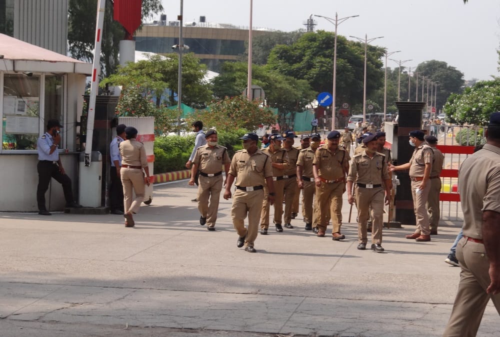PM Narendra Modi Rishikesh Visit: Heavy Police Protection and SPG Deployed in Aiims Photos