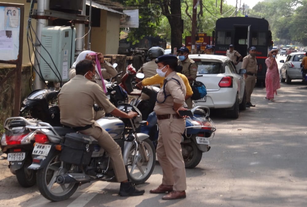Uttarakhand Police Officials will have to follow traffic rules if they  not follow challan will be issued