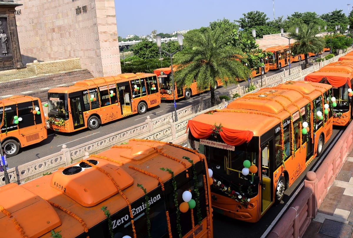 Operation of e-buses not start in Gorakhpur even after month in gorakhpur