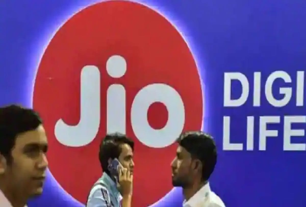 Year Ender 2021 jio reliance airtel and vodafone idea to hike prepaid tariff in 2021